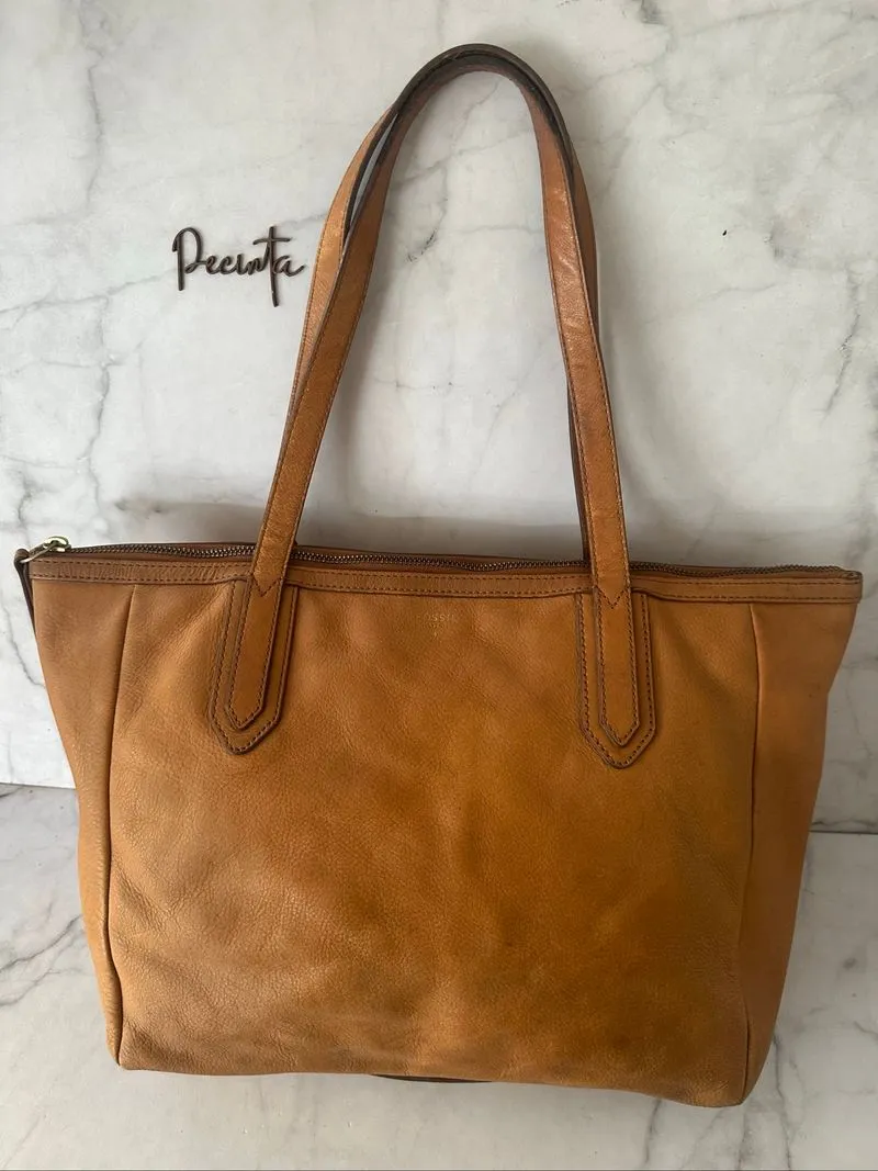 Preloved Fossil Sidney Shoper Tan photo 1