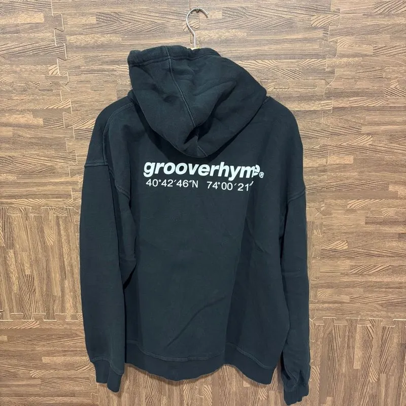 GROOVERHYME HITAM photo 1