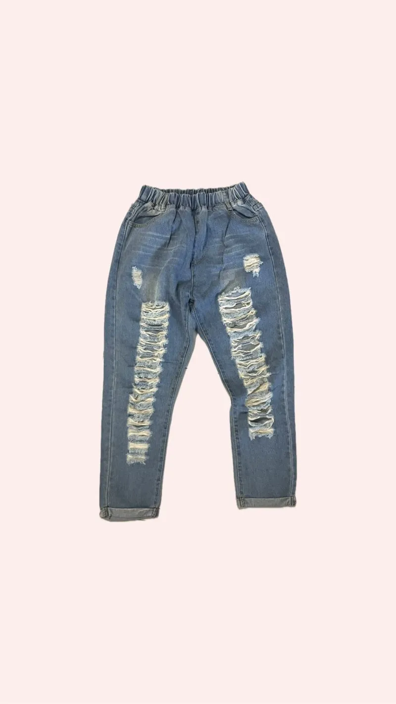Ripped Jeans photo 1