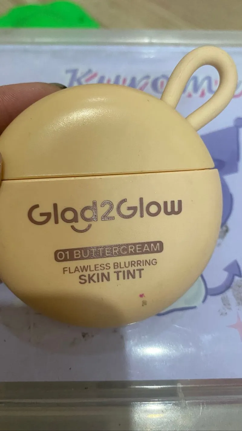 Glad2glow photo 1