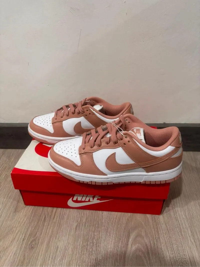 Nike Dunk Low Rose Whisper photo 1
