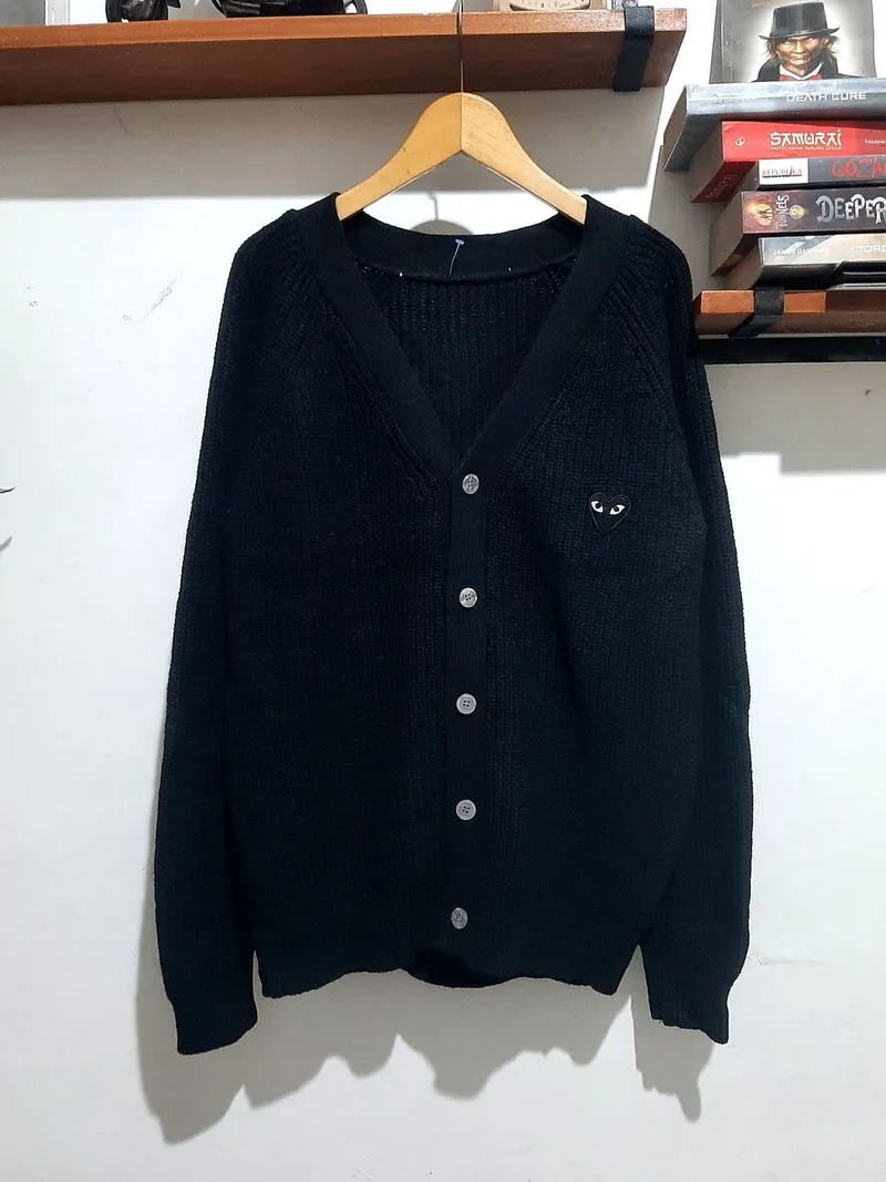 Play Comme des garcons photo 1