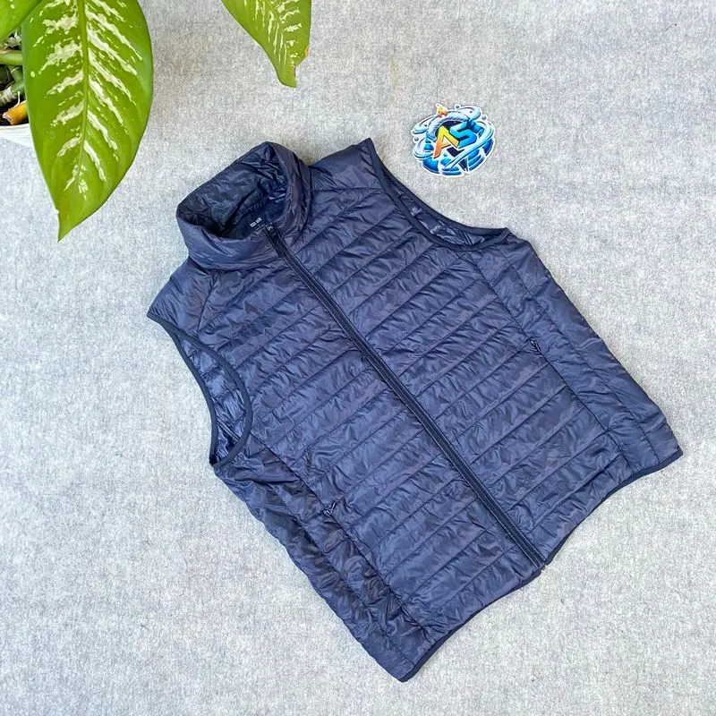 Vest rompi puffer ultralight 3D cut Uniqlo super cakep bange photo 1
