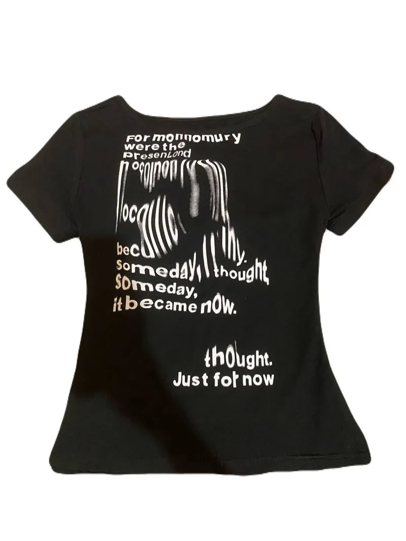 black fitted T-shirt top  photo 1