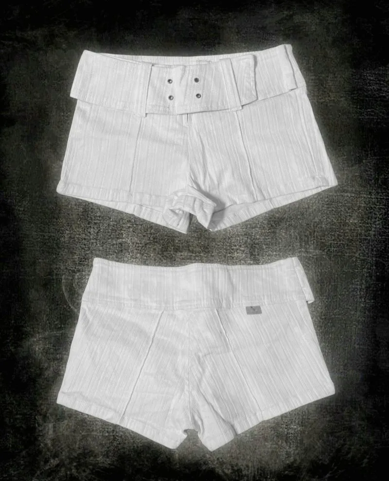 ꒰ঌ.Y2k White Micro Shorts.໒꒱ photo 1