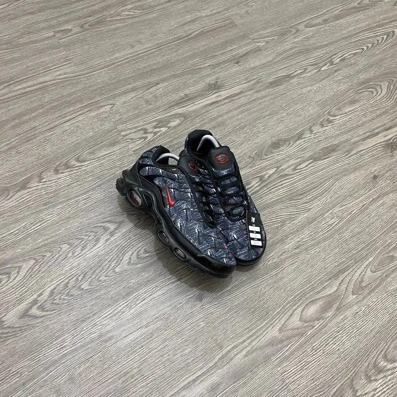 Sepatu Nike Air Max TN photo 1