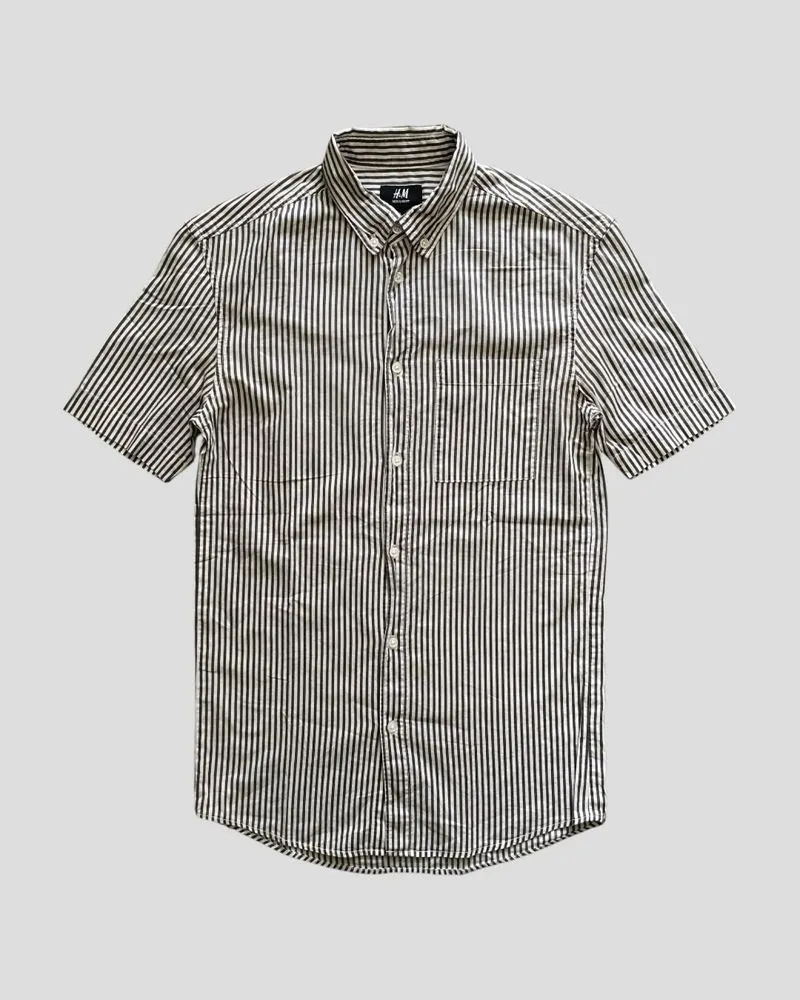 H&M Stripe Grey White Short Sleeve Button Down Shirt photo 1