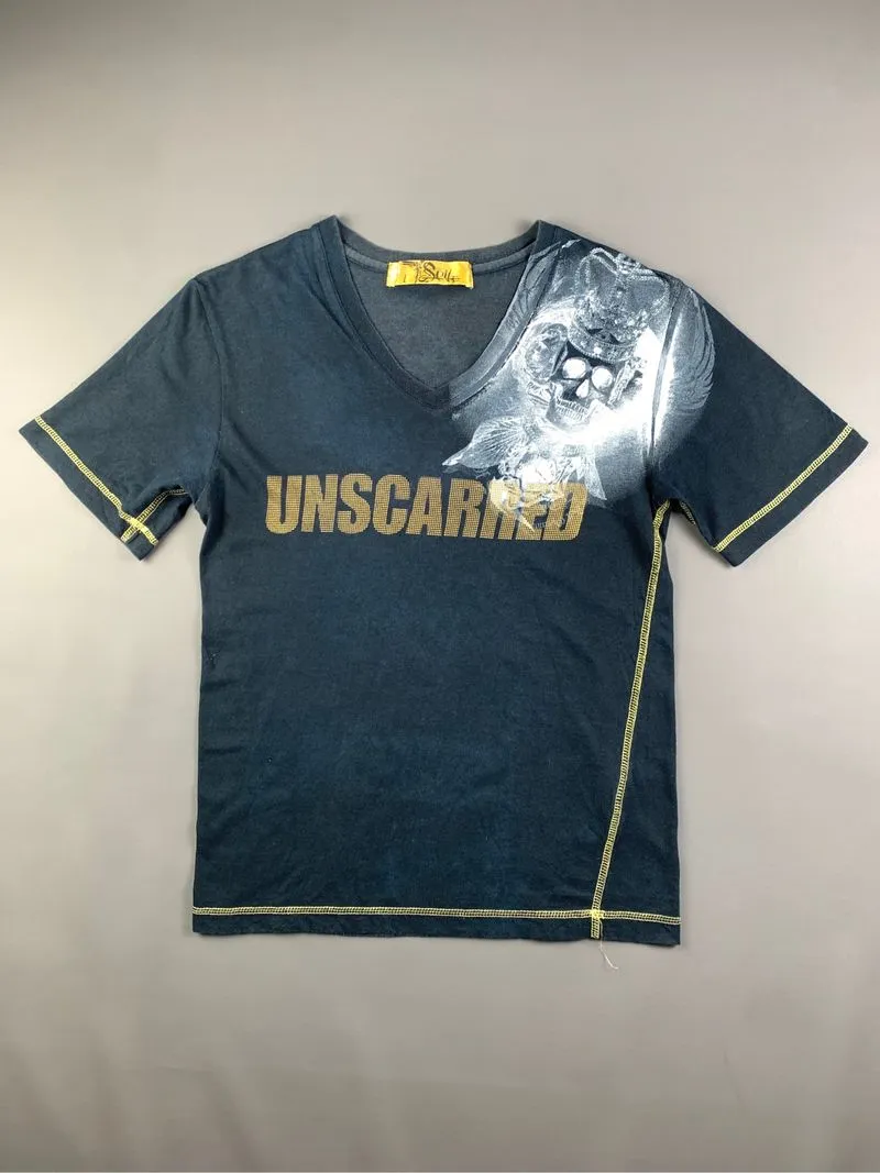 2000s Soil Black "UNSCARED" Skull Crown V-Neck Tee (M) photo 1
