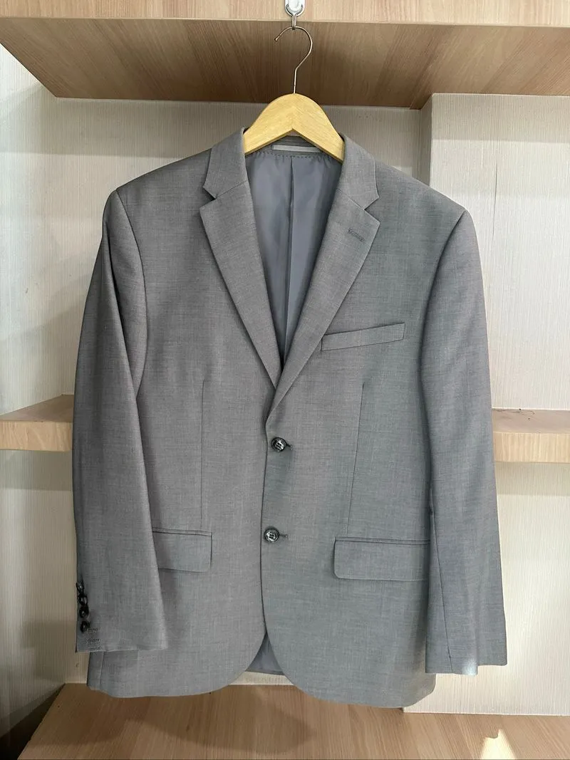 One Set Blazer formal and Trousers in Grey Setelan Jas Pria  photo 1