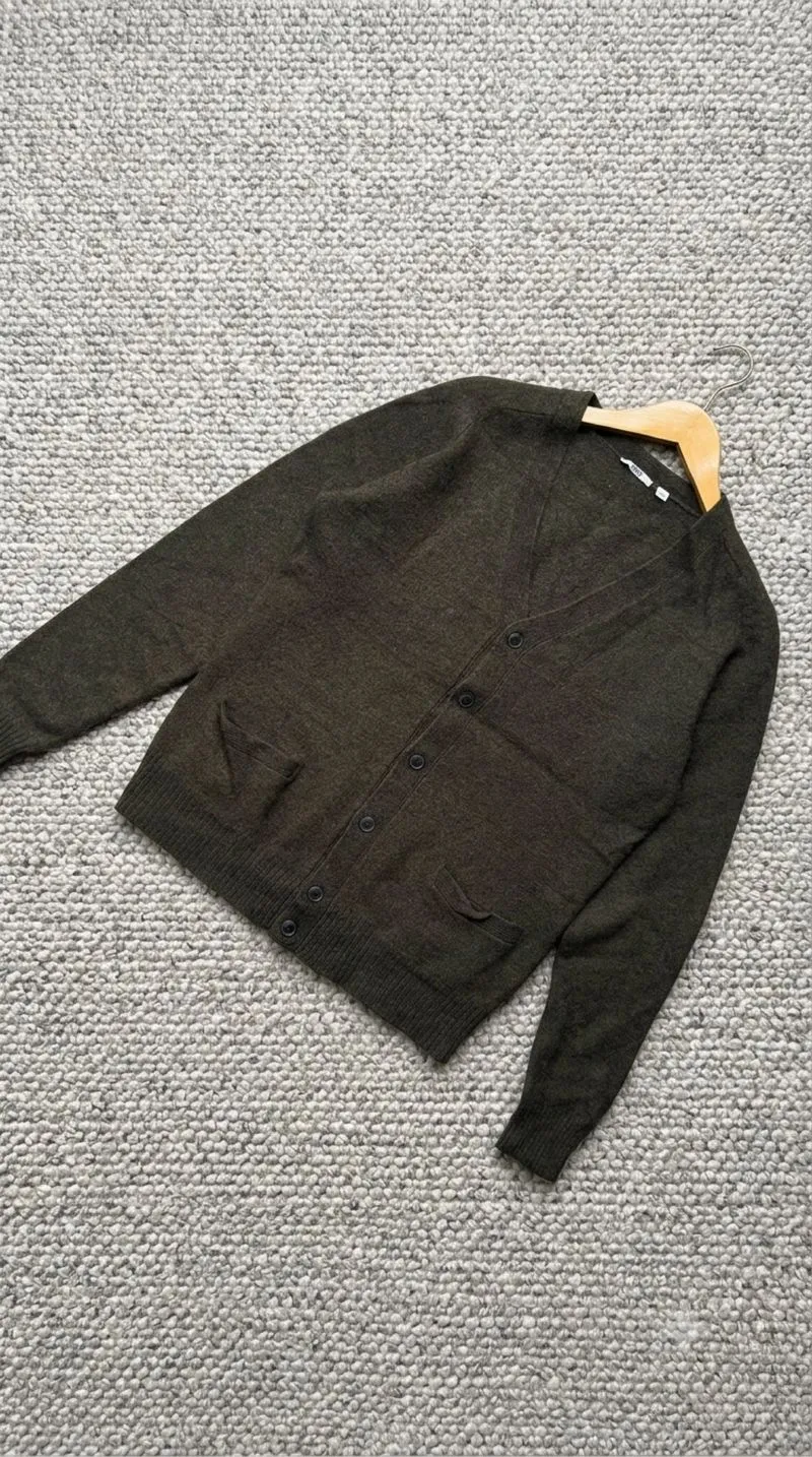 CARDIGAN UNIQLO KNIT, size M-L photo 1