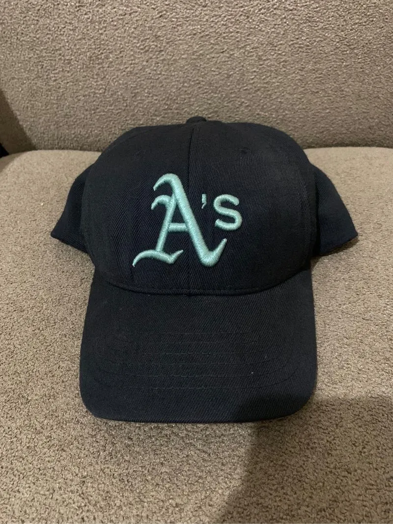 CAP A’s MLB  photo 1