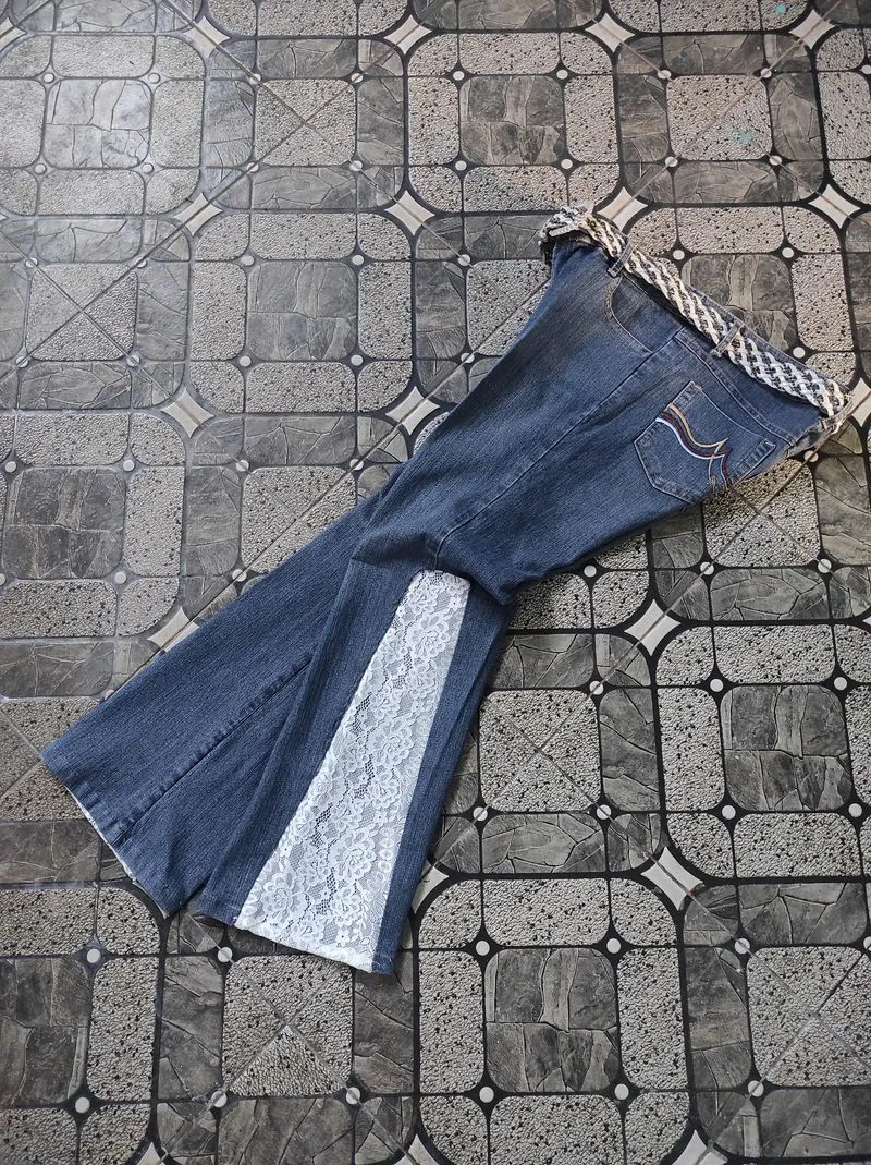 LACE JEANS photo 1