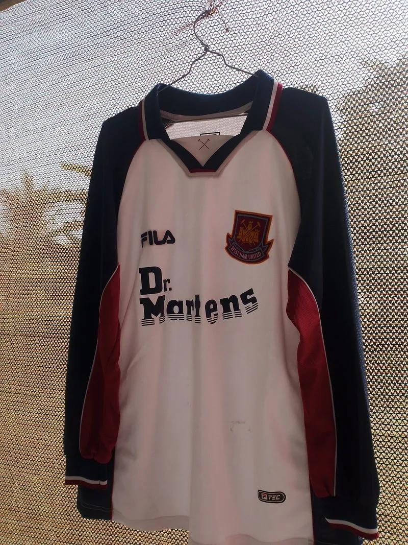 Jersey west ham retro photo 1