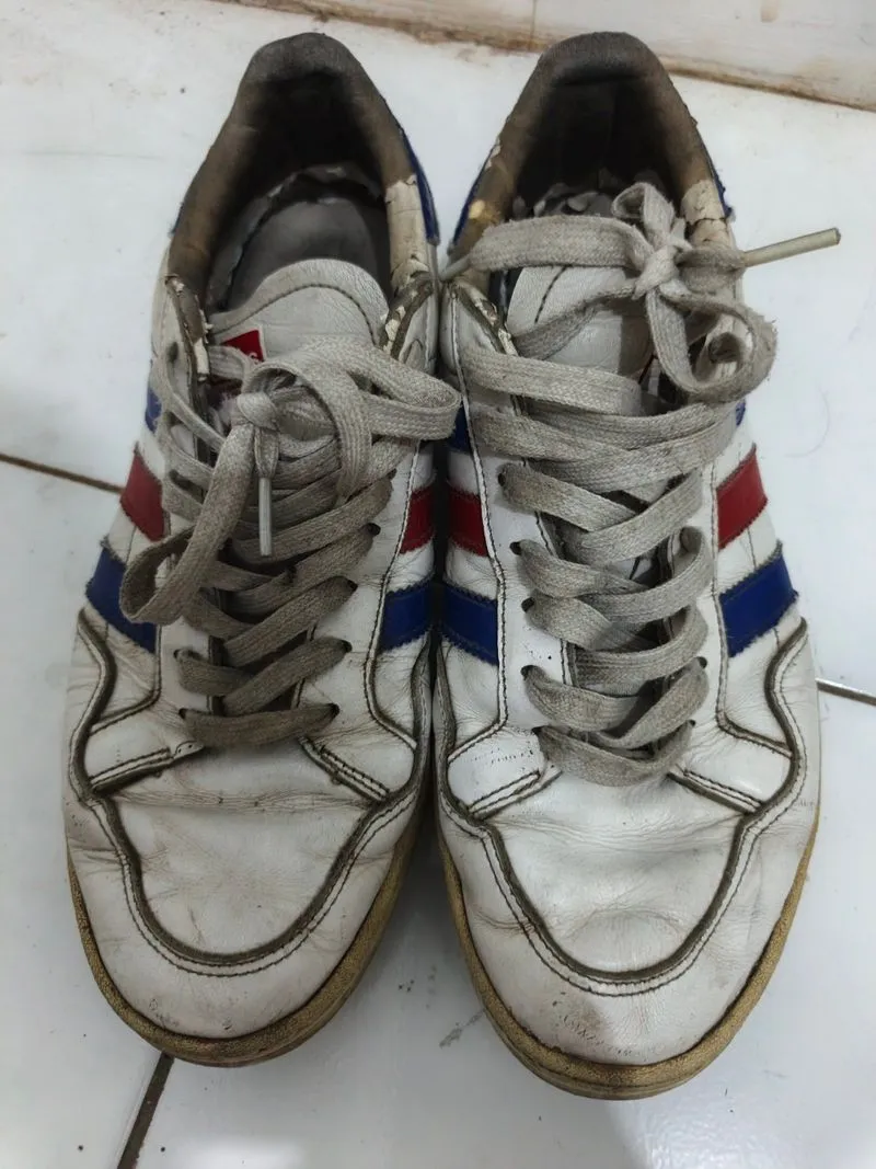 Sepatu Adidas Team Court photo 1