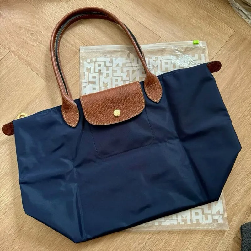 Longchamp Navy Classic Tote Bag photo 1