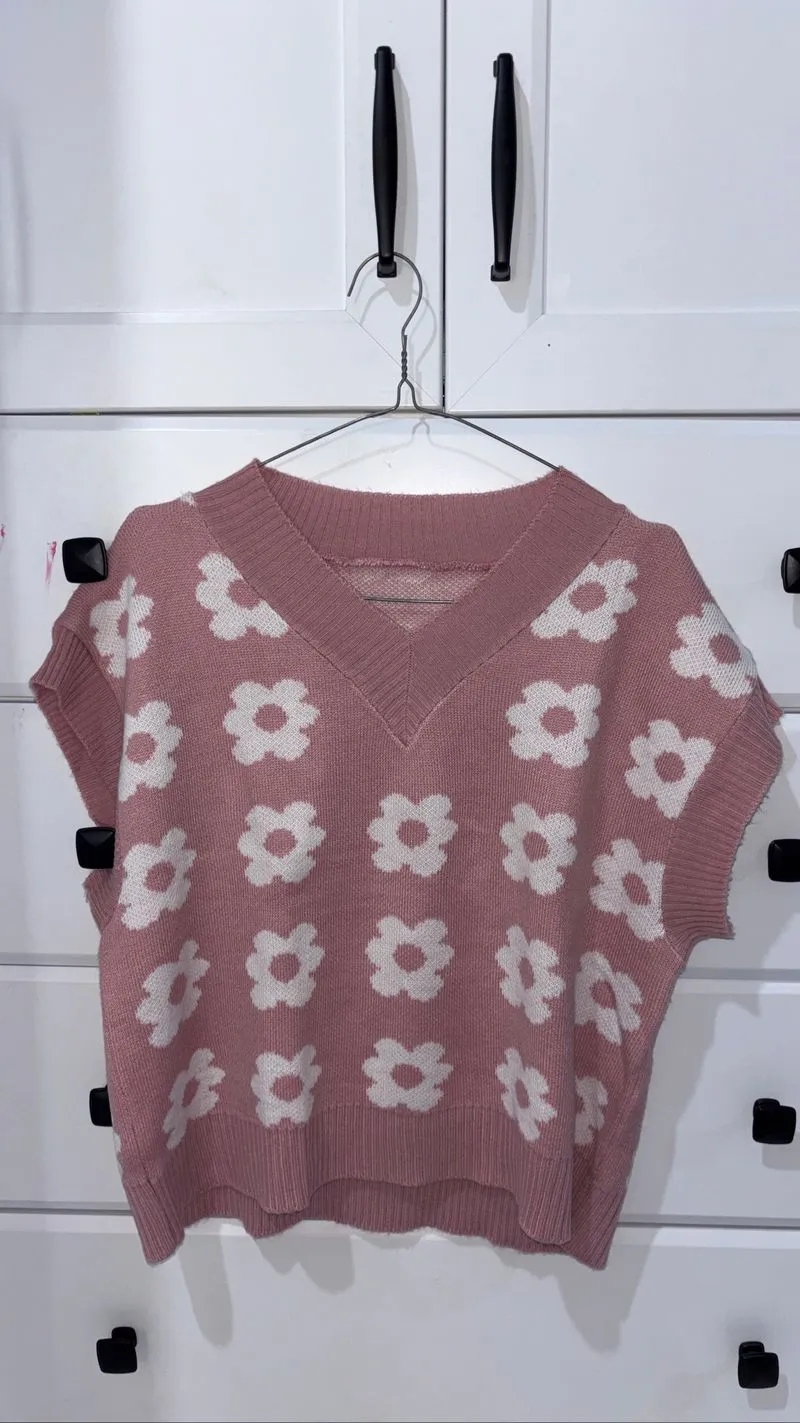 Knit Vest Pink  photo 1