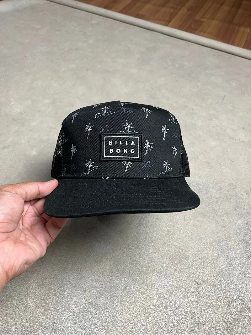 BILLABONG TRUCKER photo 1