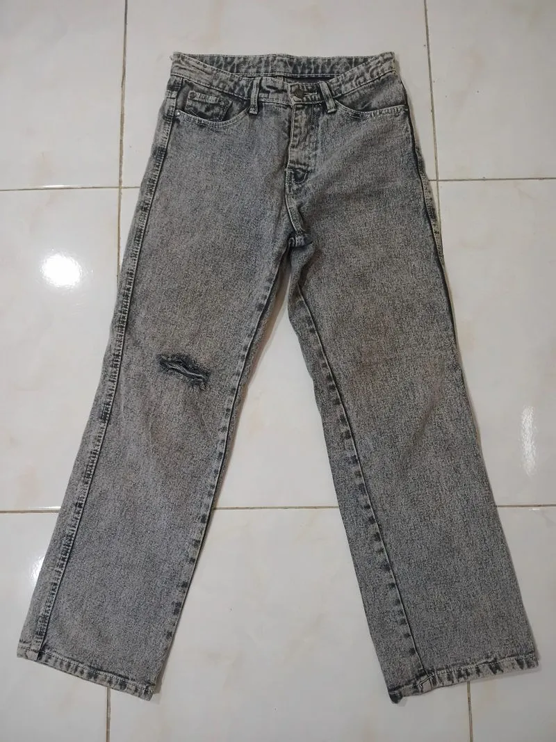 Jeans Jiniso photo 1