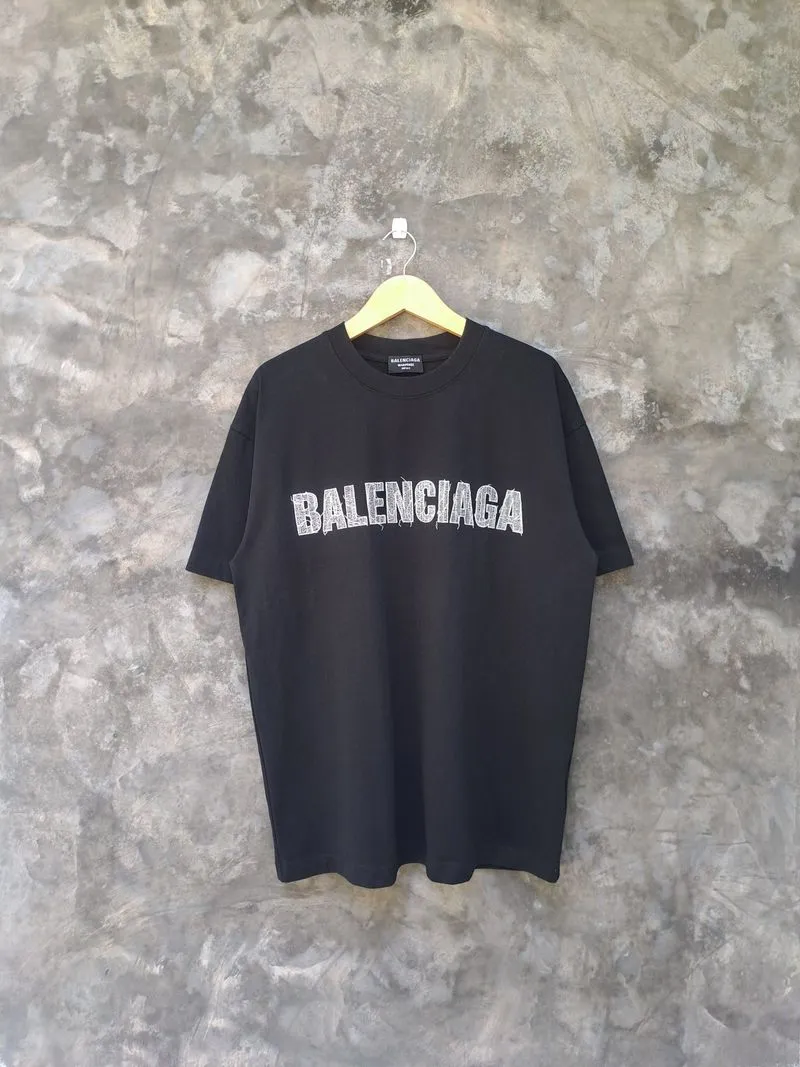 Kaos BALENCIAGA photo 1