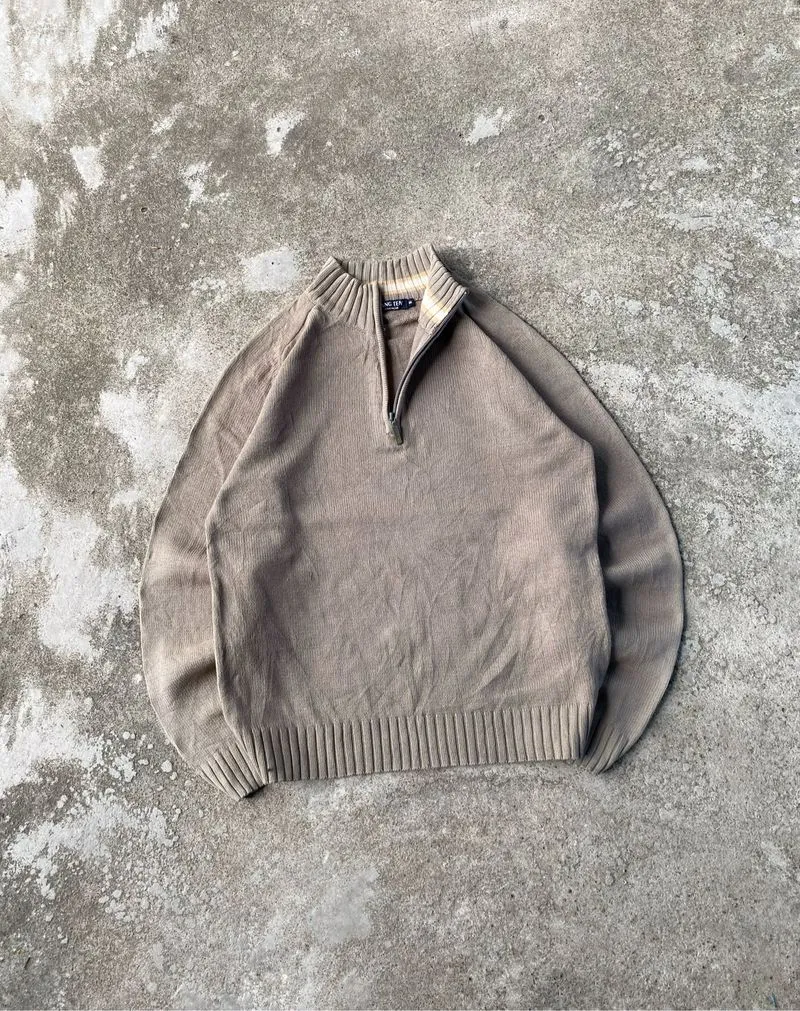 HANGTEN HALFZIP SWEATER photo 1