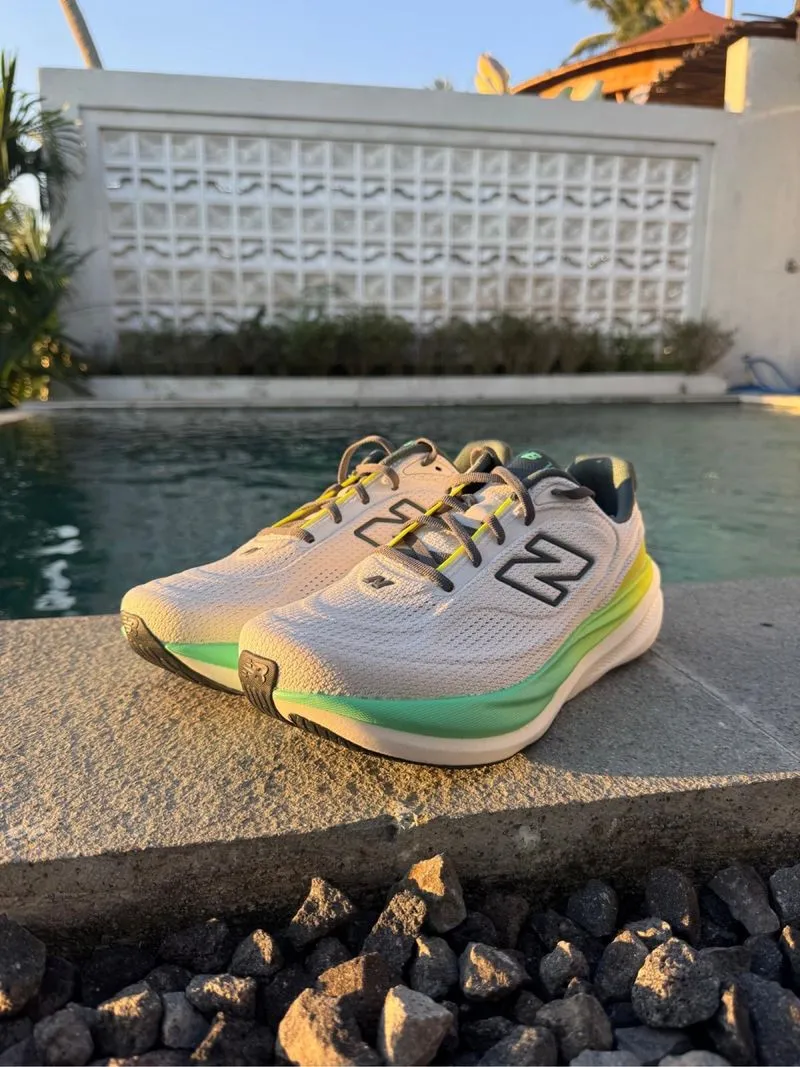NEW NEW BALANCE 1080 V15 photo 1