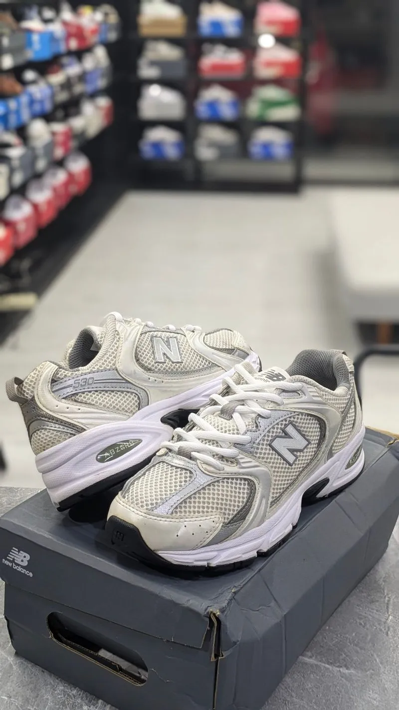 NEW BALANCE 550 WHITE SILVER METALIC  photo 1