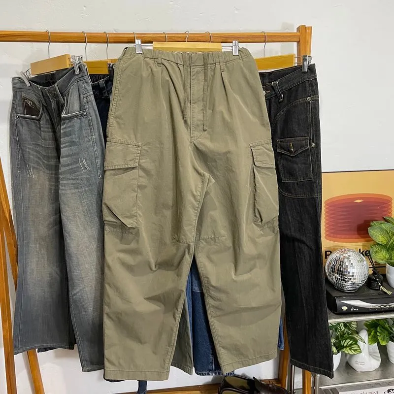 uniqlo U super wide multi-pocket cargo pants photo 1