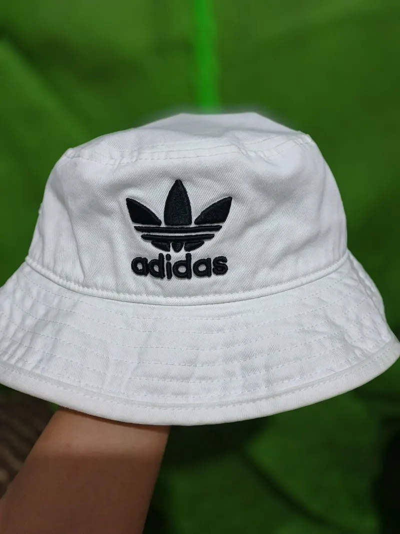Bucket Hat Adidas Original 100% photo 1