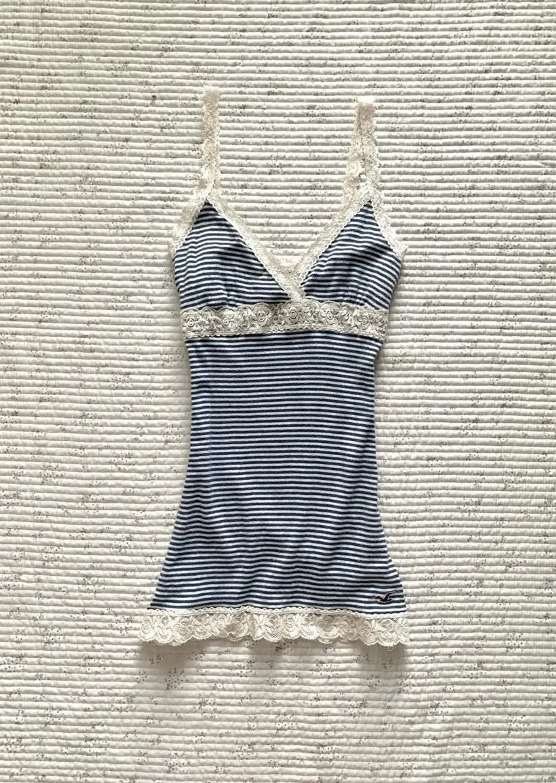 Hollister Blue Stripped lace  photo 1