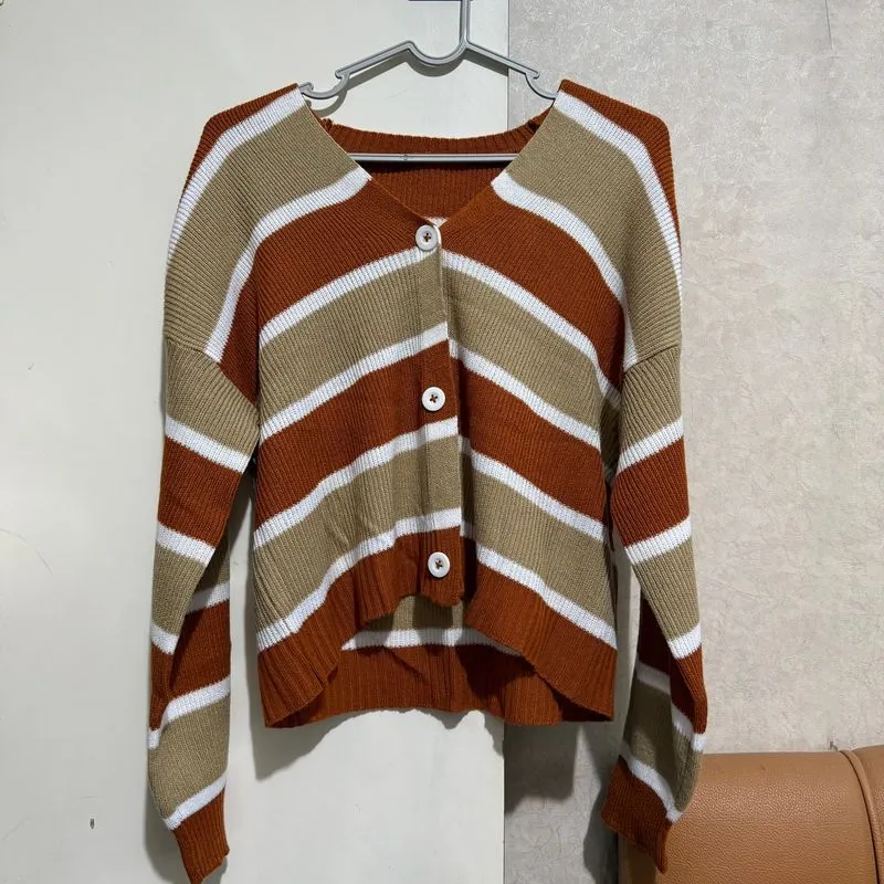 BROWN CARDIGAN photo 1