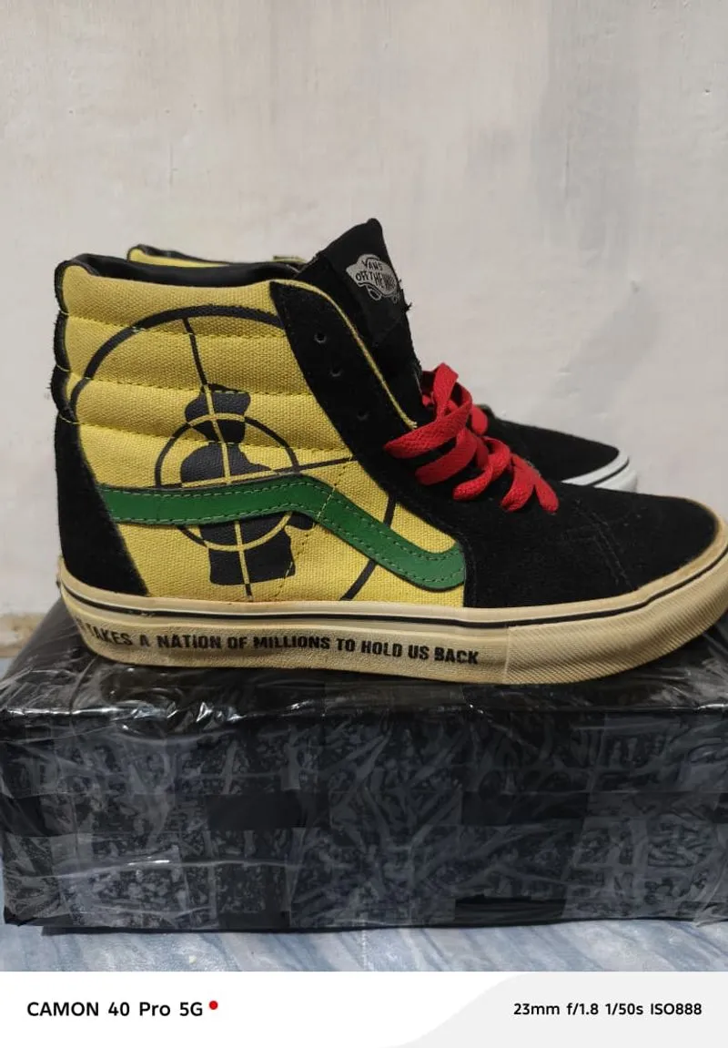 Supreme x vans SK8 ‘ Public Enemy’ photo 1