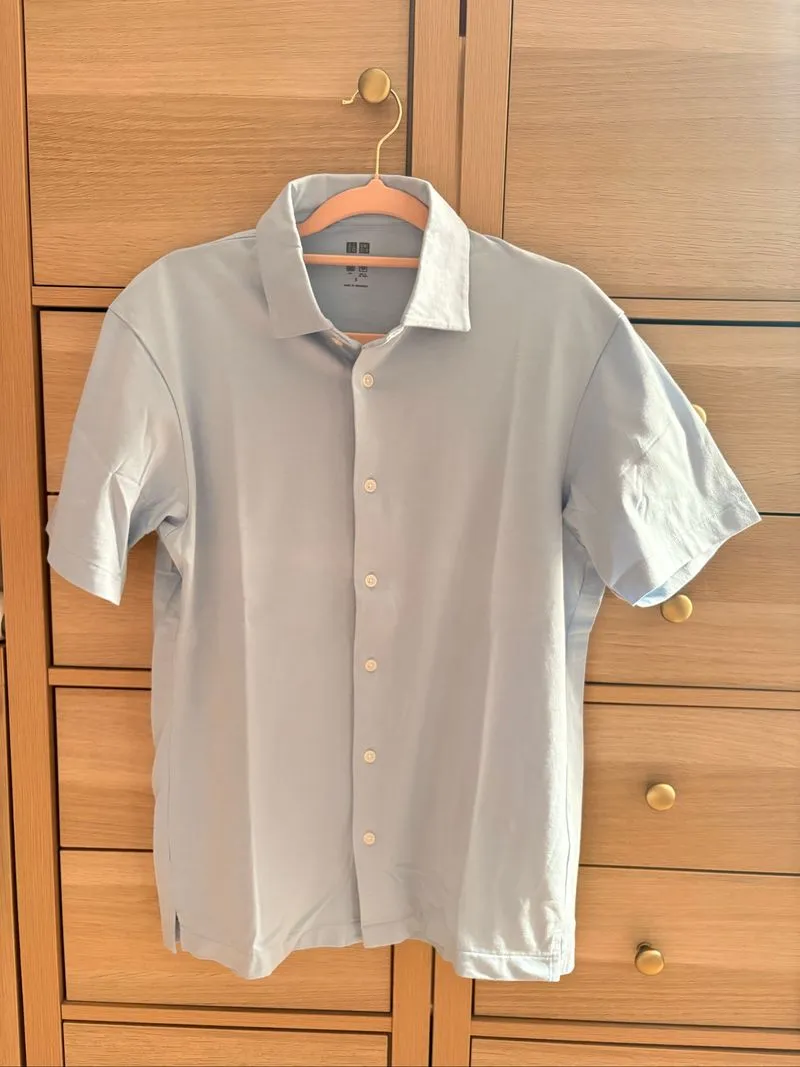 Kaos laki2 model kemeja dari Uniqlo photo 1