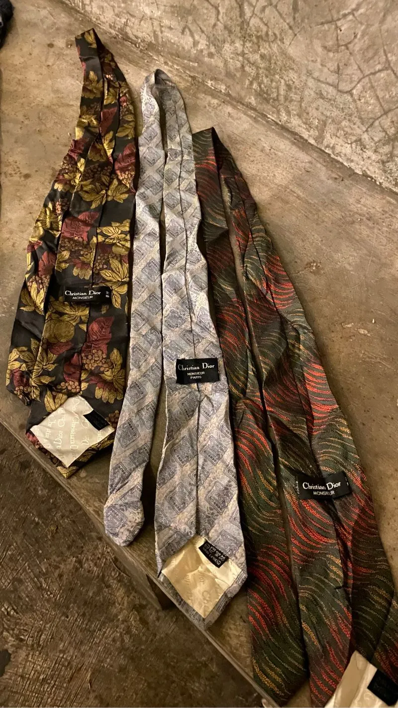 DASI LUXURY BRAND ALL ITEM 16 PCS photo 1