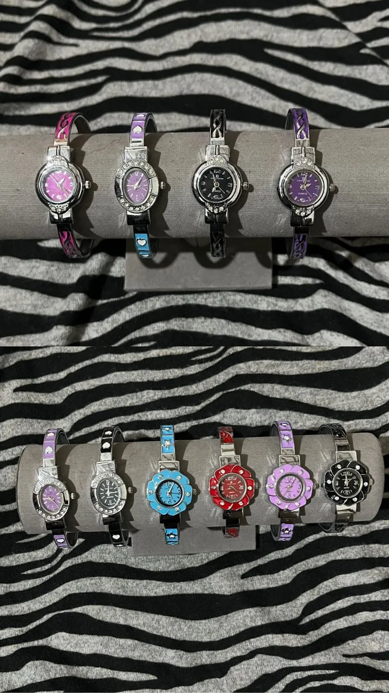 cute vintage watch photo 1