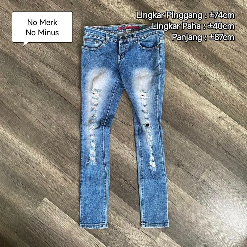 Preloved (Personal Used) Celana Panjang Jeans / Ripped photo 1
