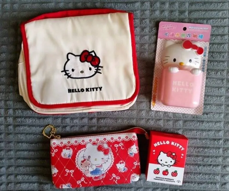 Bundling New) Hello Kitty Set 
 photo 1