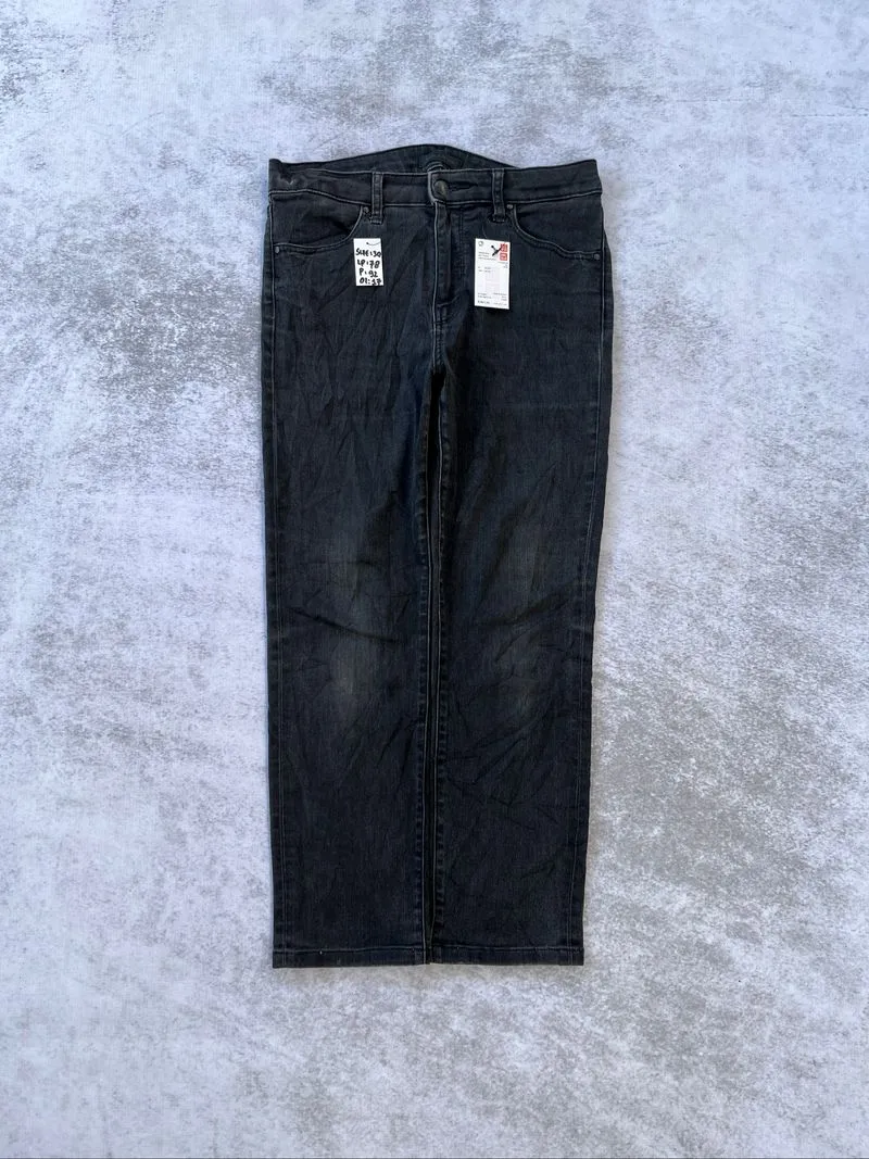 CELANA UNIQLO JEANS SECOND photo 1