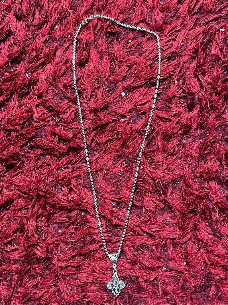 sky ch necklace photo 1