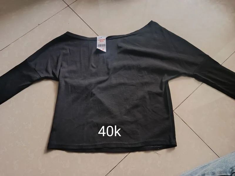baju hitam wanita photo 1