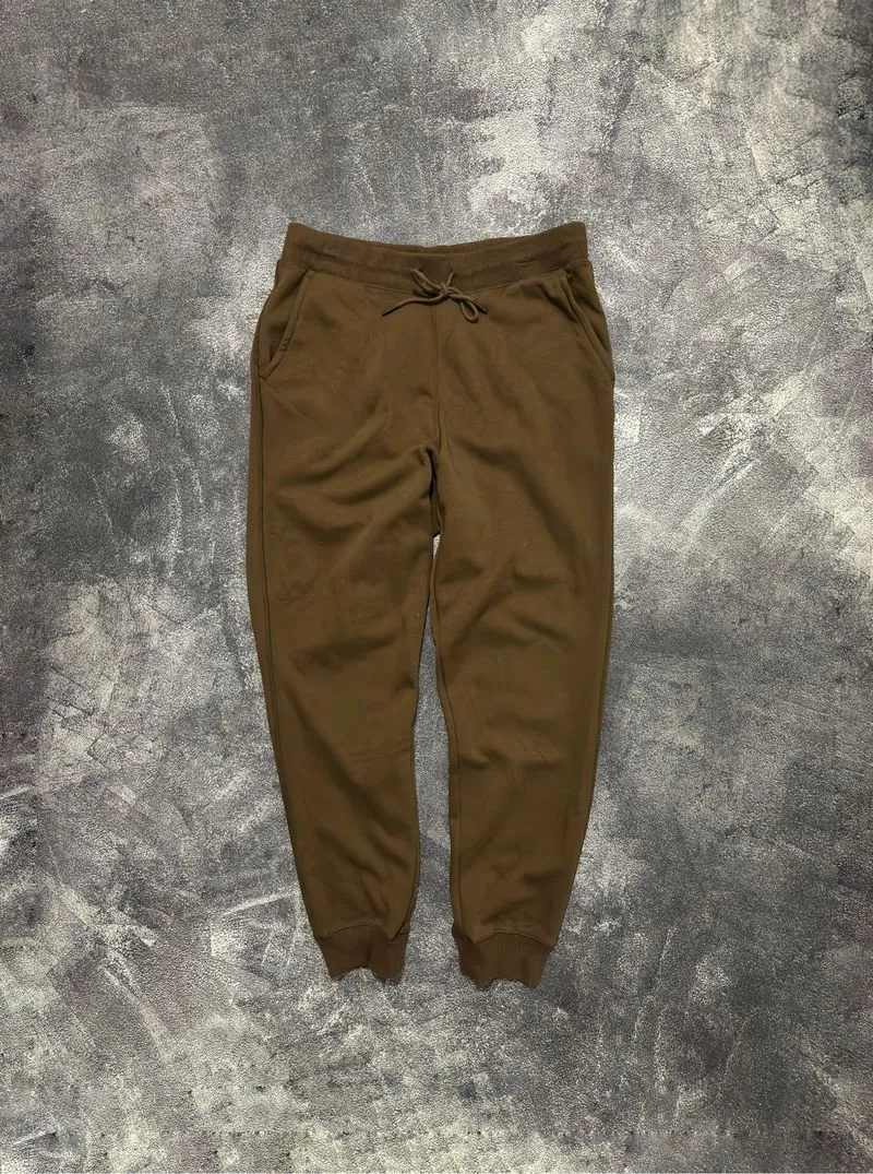 UNIQLO JOGERPANTS photo 1