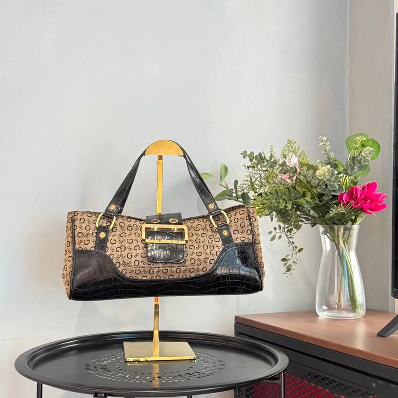 GUESS Vintage Monogram Bag photo 1