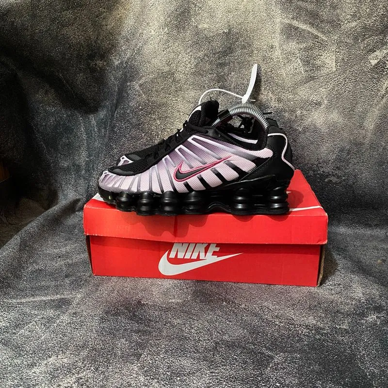 Nik* shox r4 black pink photo 1