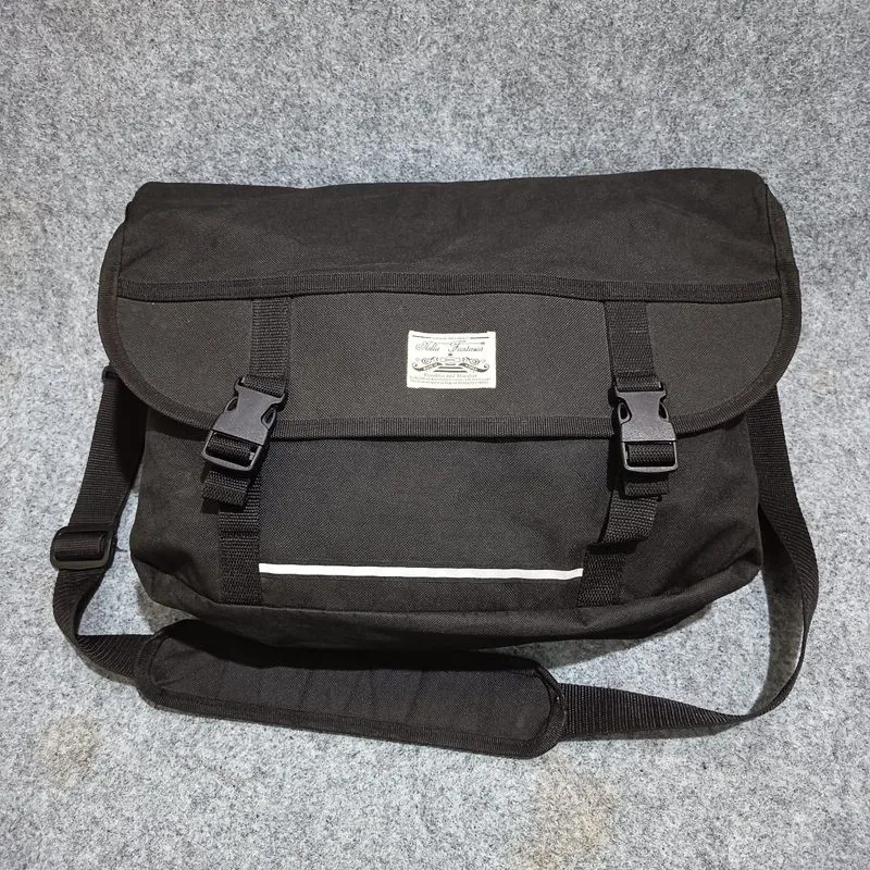 Franklin and Marshall messenger bag  photo 1