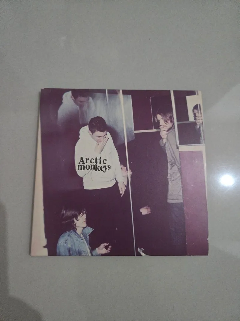 Arctic monkeys humbug Japan edition photo 1