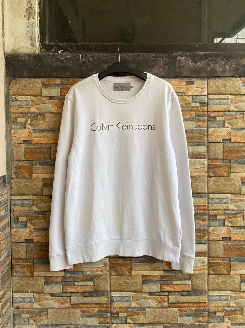 [Termurah] Calvin Klein Script Logo Sweatshirt Crewneck photo 1