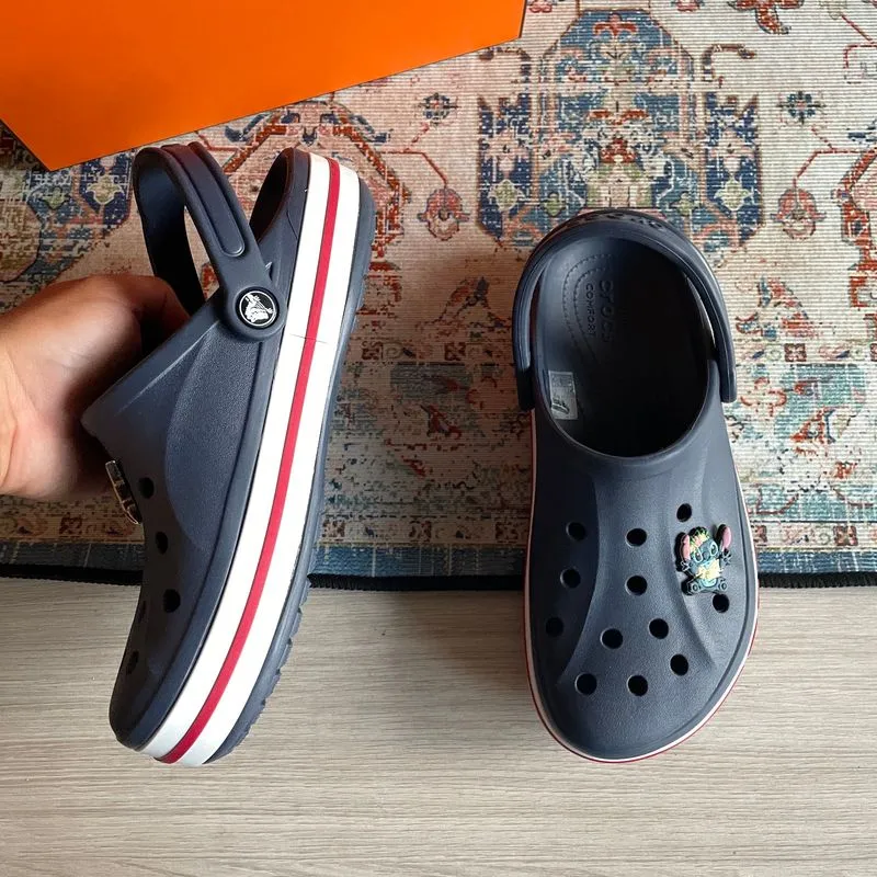 Crocs classic sandal size M7 40.5 photo 1