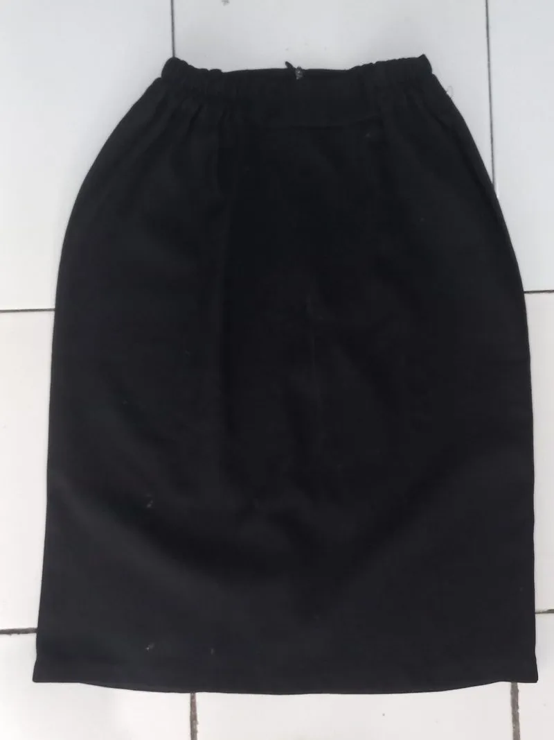 Rok hitam span photo 1