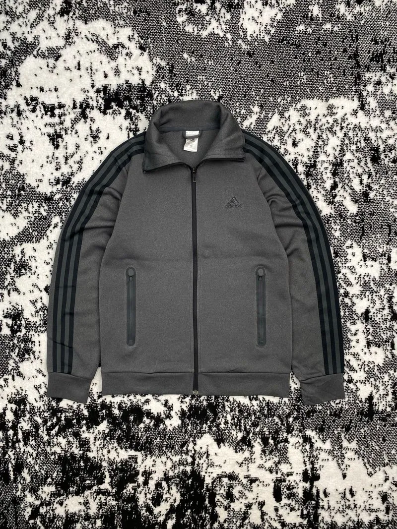 TRACKTOP  photo 1