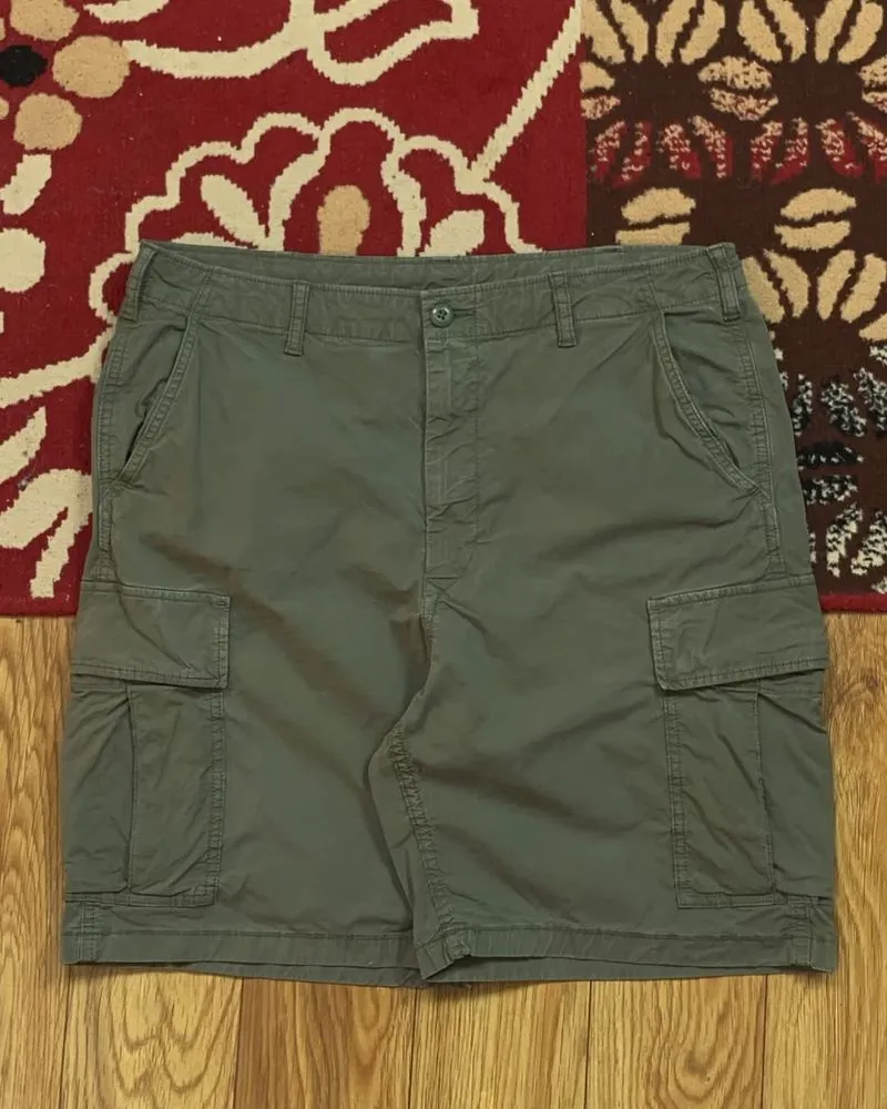 Item(s): UNIQLO CARGO PANTS photo 1