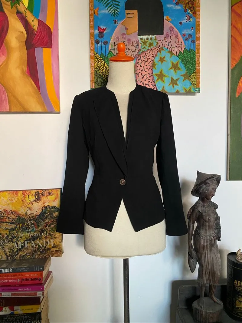 Blazer Outwear Hitam  photo 1